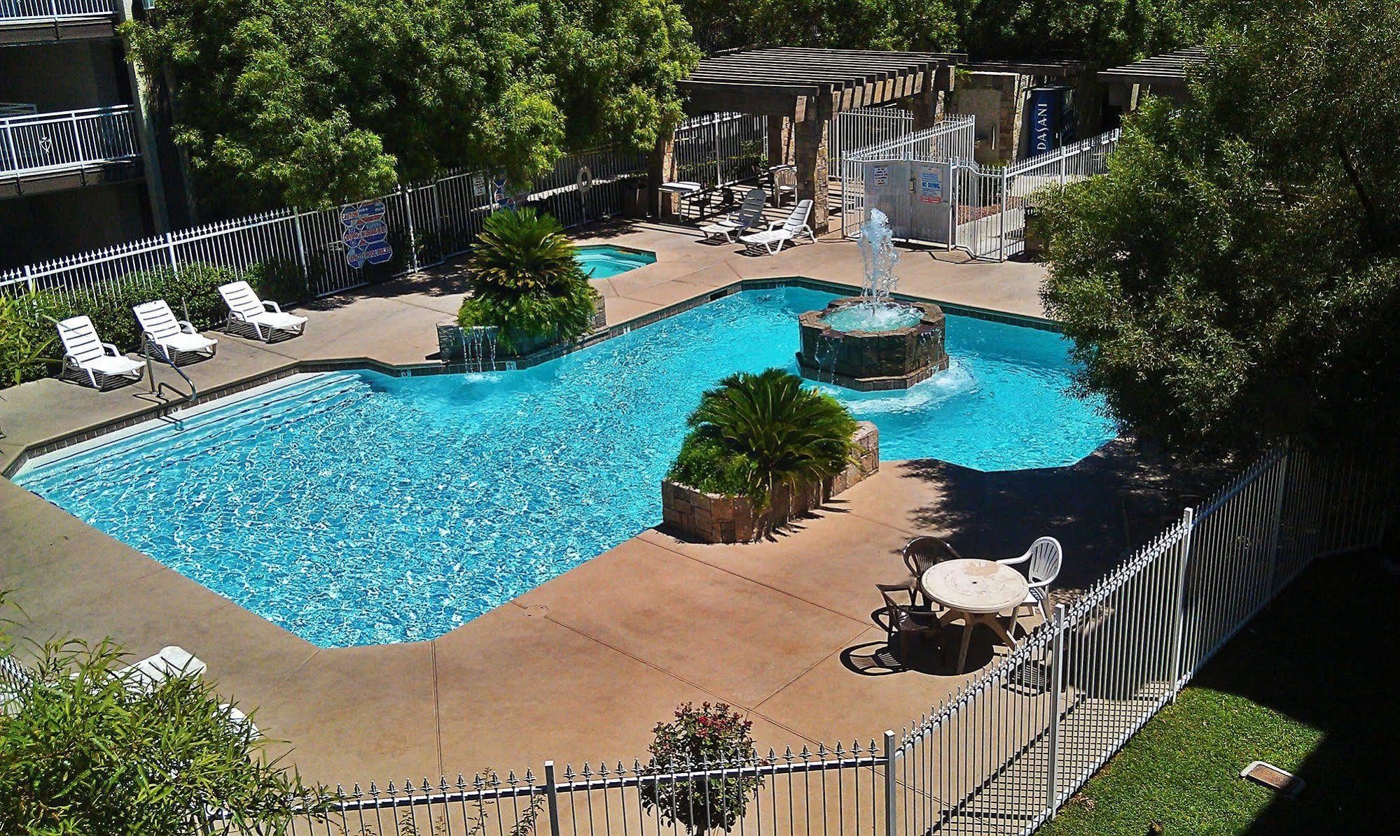 Manor Suites Las Vegas Exterior photo